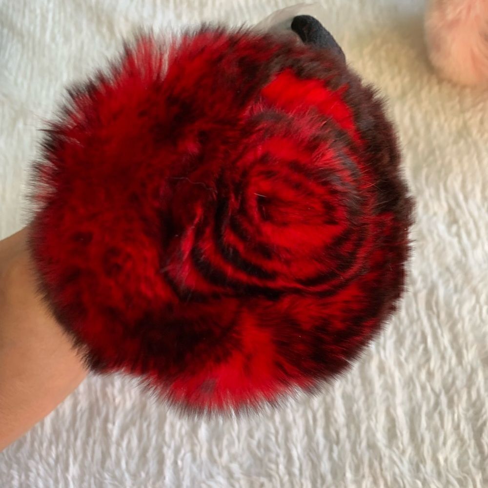 Gradient Rex Rabbit Fur Rose Shaped Earmuffs with Velvet Band - Picture 5 of 12